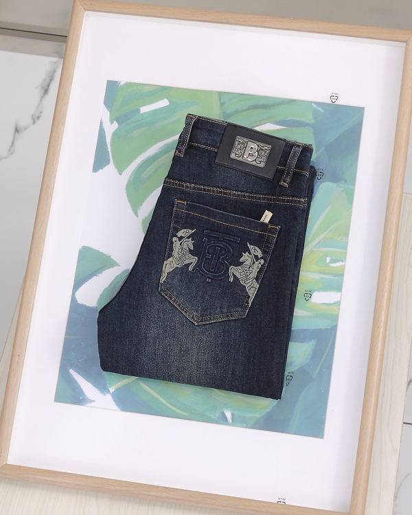 ブランドジーンズ正面デザイン